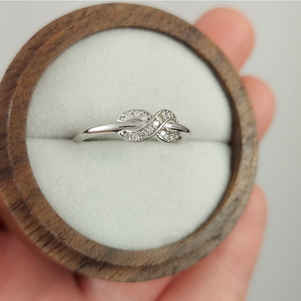 925 Sterling Silver Infinity Ring - Picture 5 of 7